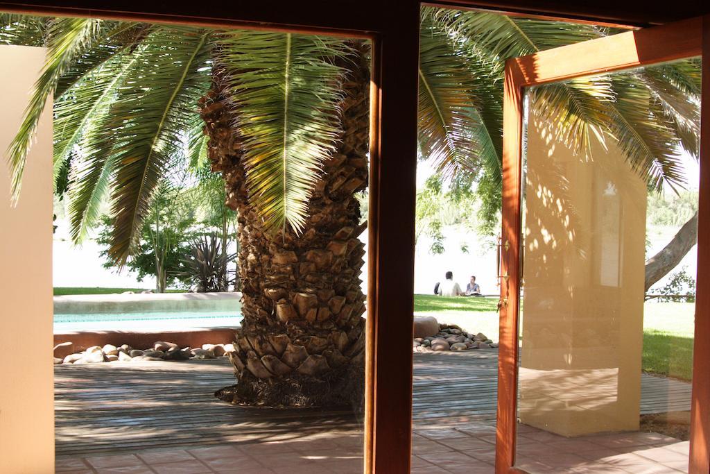 Riverbank Lodge Ъпингтън Екстериор снимка